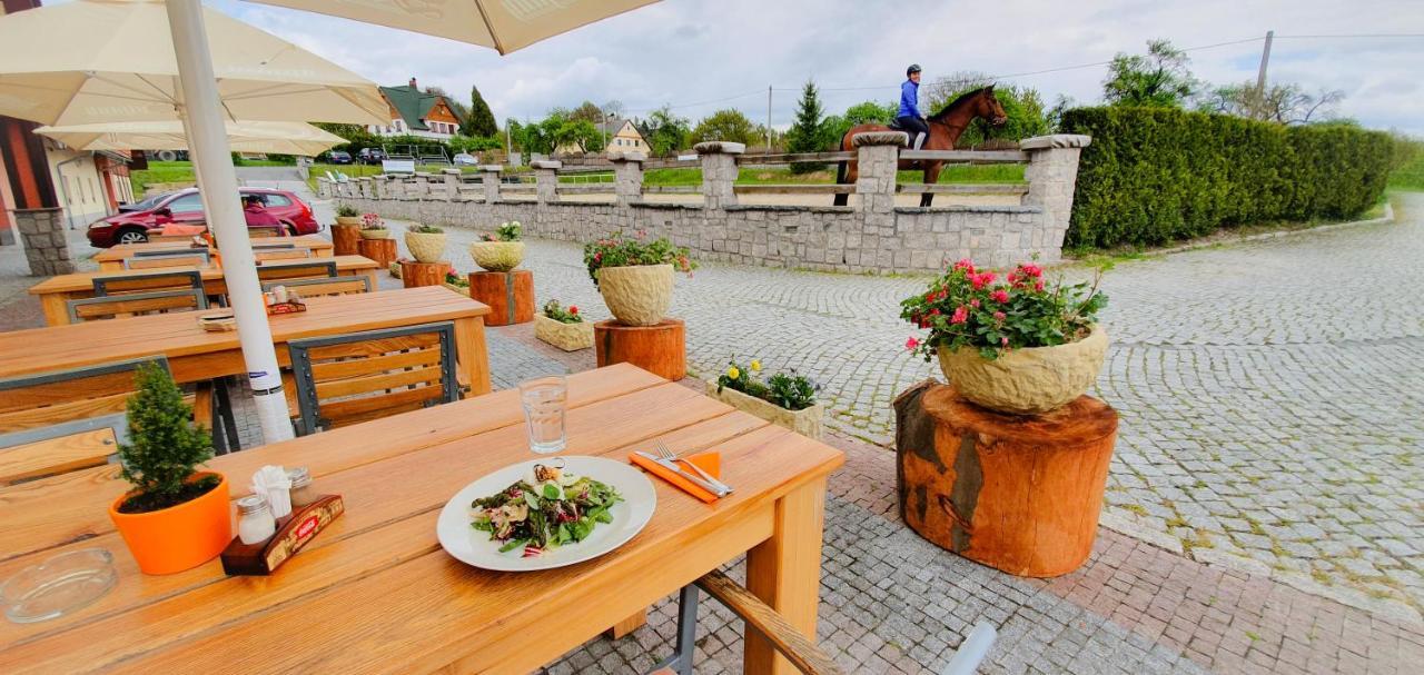 Hotel Farma Vysoka Chrastava Bagian luar foto