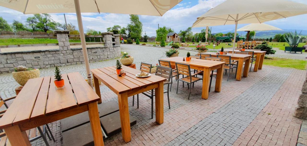 Hotel Farma Vysoka Chrastava Bagian luar foto