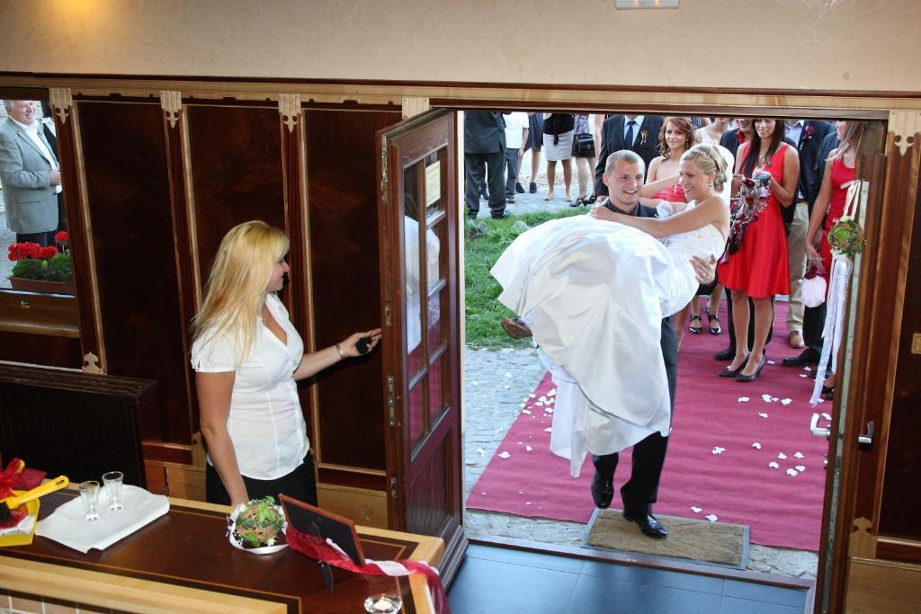 Hotel Farma Vysoka Chrastava Bagian luar foto